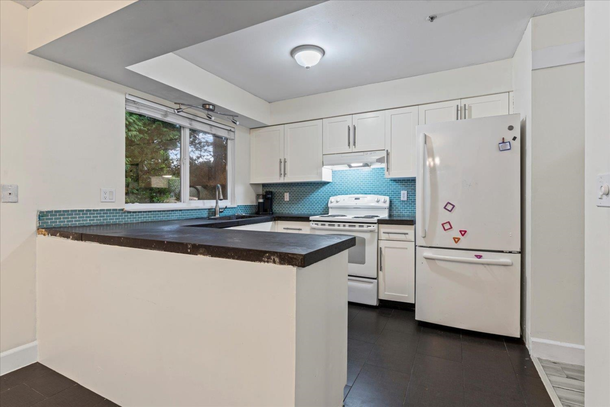 Primary Bathroom Photo of 15 3087 Immel Street, Abbotsford, BC