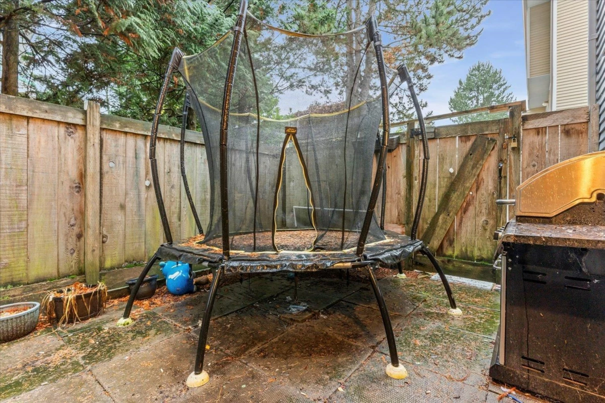 Staircase Photo of 15 3087 Immel Street, Abbotsford, BC