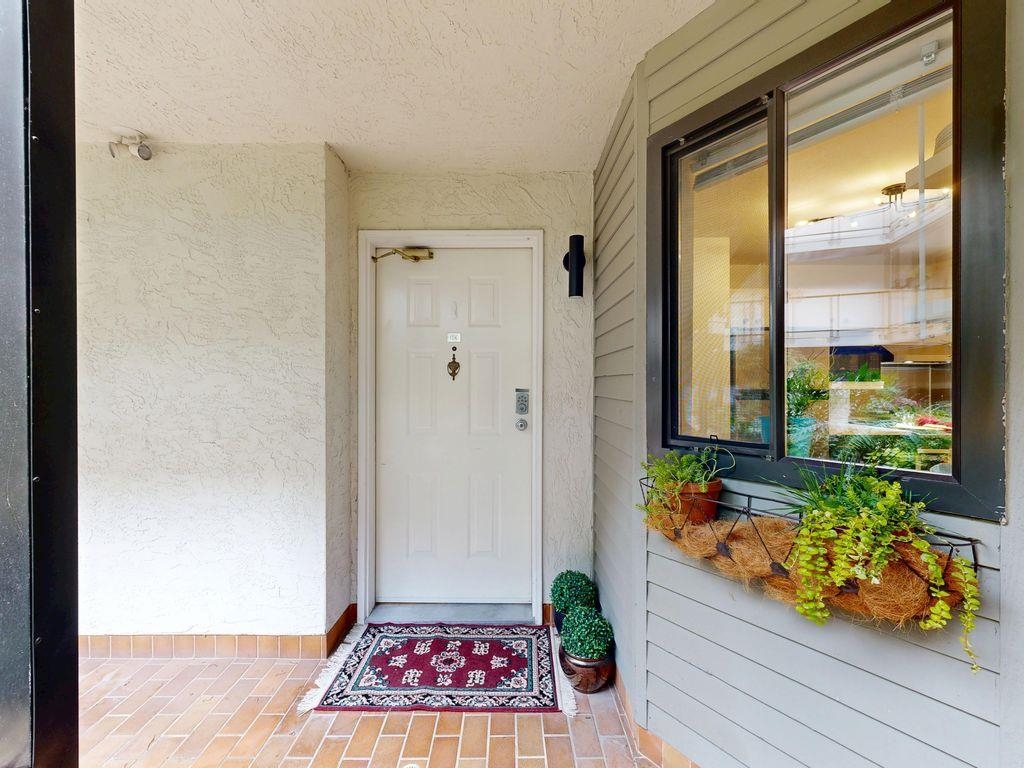 Bedroom 4 Photo of 106 1467 Martin Street, White Rock, BC