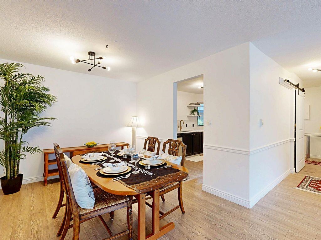 Dining Area Photo of 106 1467 Martin Street, White Rock, BC