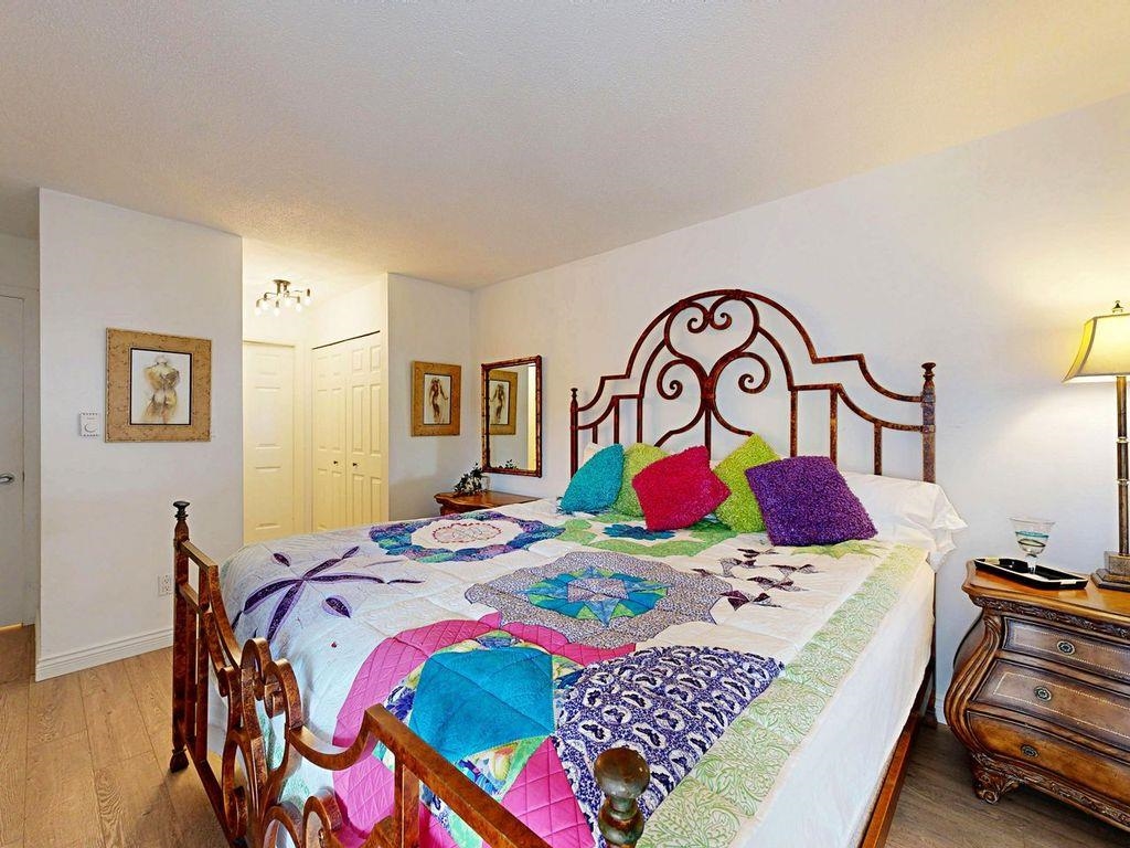 Primary Bedroom Photo of 106 1467 Martin Street, White Rock, BC