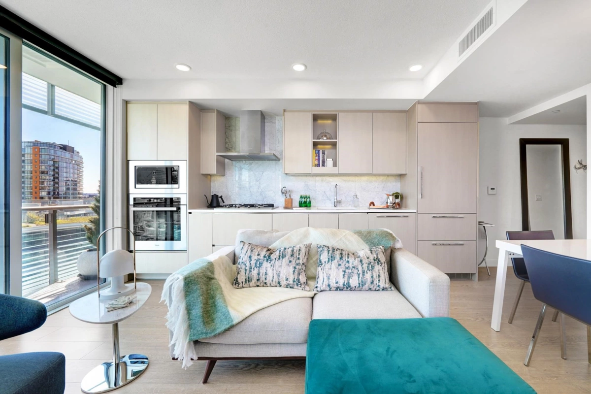 Dining Area Photo of 2006 89 Nelson Street, Vancouver, BC