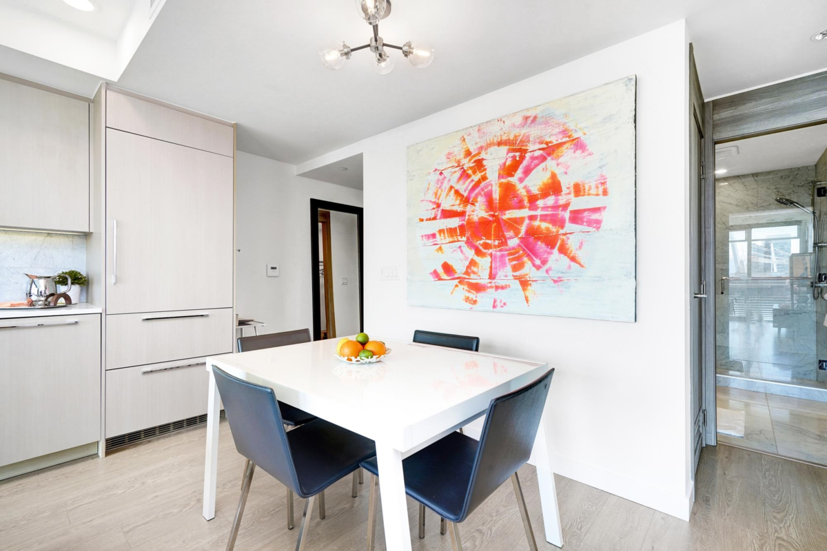 Family Room Photo of 2006 89 Nelson Street, Vancouver, BC