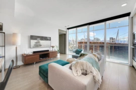 2006 89 Nelson Street, Vancouver, BC