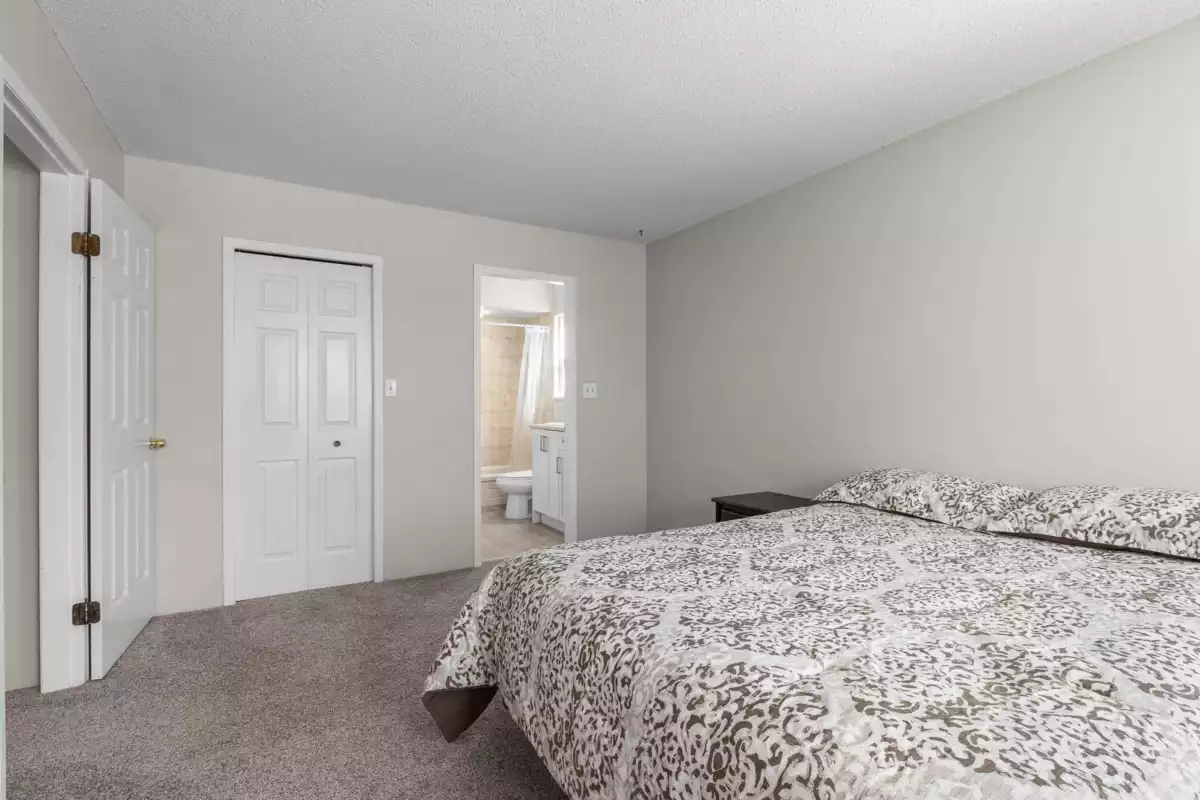 Entry Foyer Photo of 14273 26 Avenue, Surrey, BC