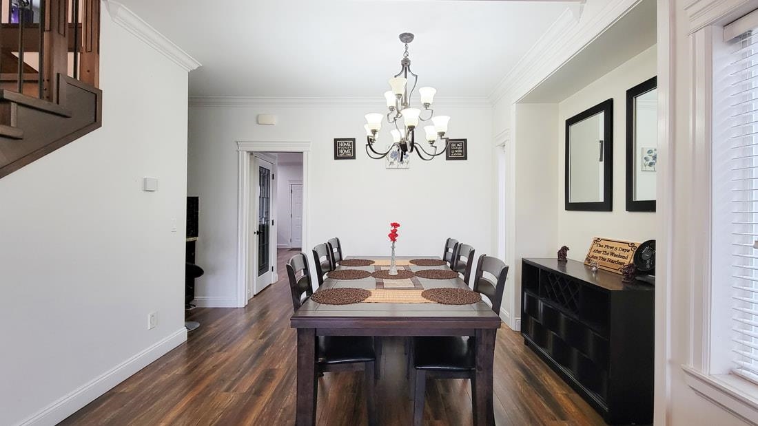Dining Area Photo of 5977 151 Street, Surrey, BC