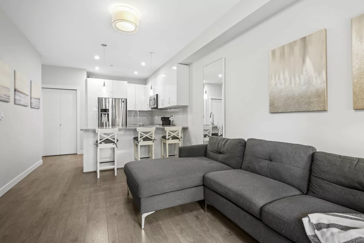 Kitchen Photo of 206 45562 Airport Road, Chilliwack, BC