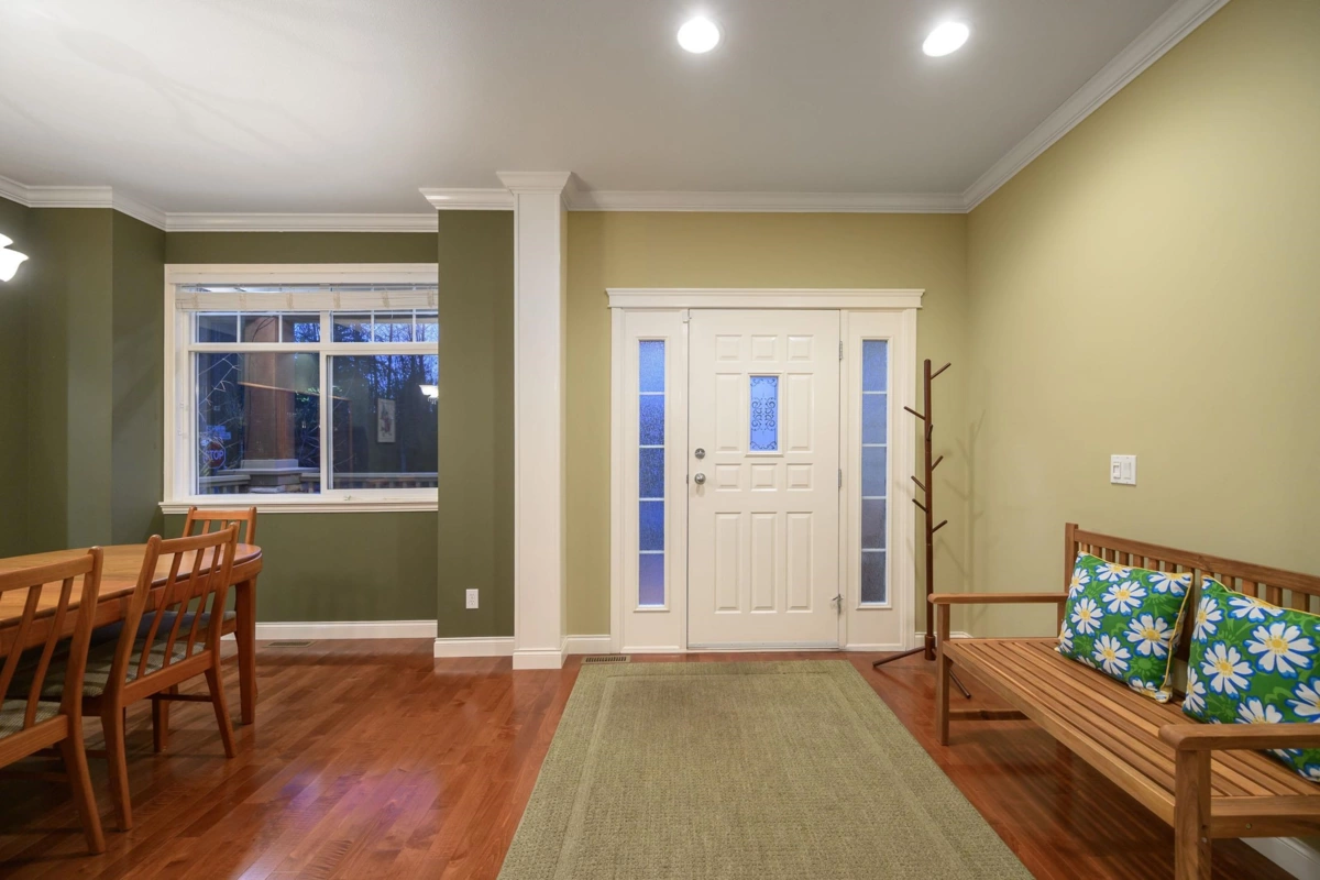 Living Room Photo of 24270 Mcclure Drive, Maple Ridge, BC