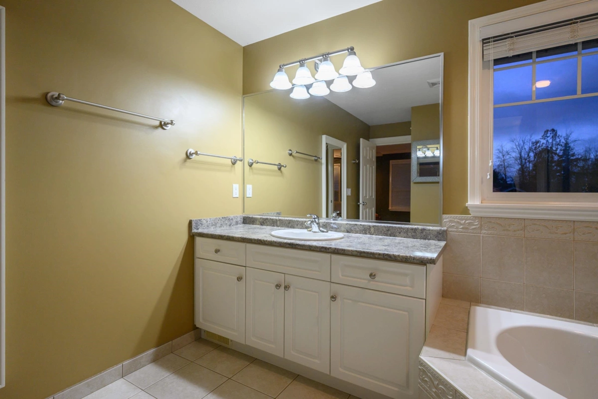 Office / Den Photo of 24270 Mcclure Drive, Maple Ridge, BC