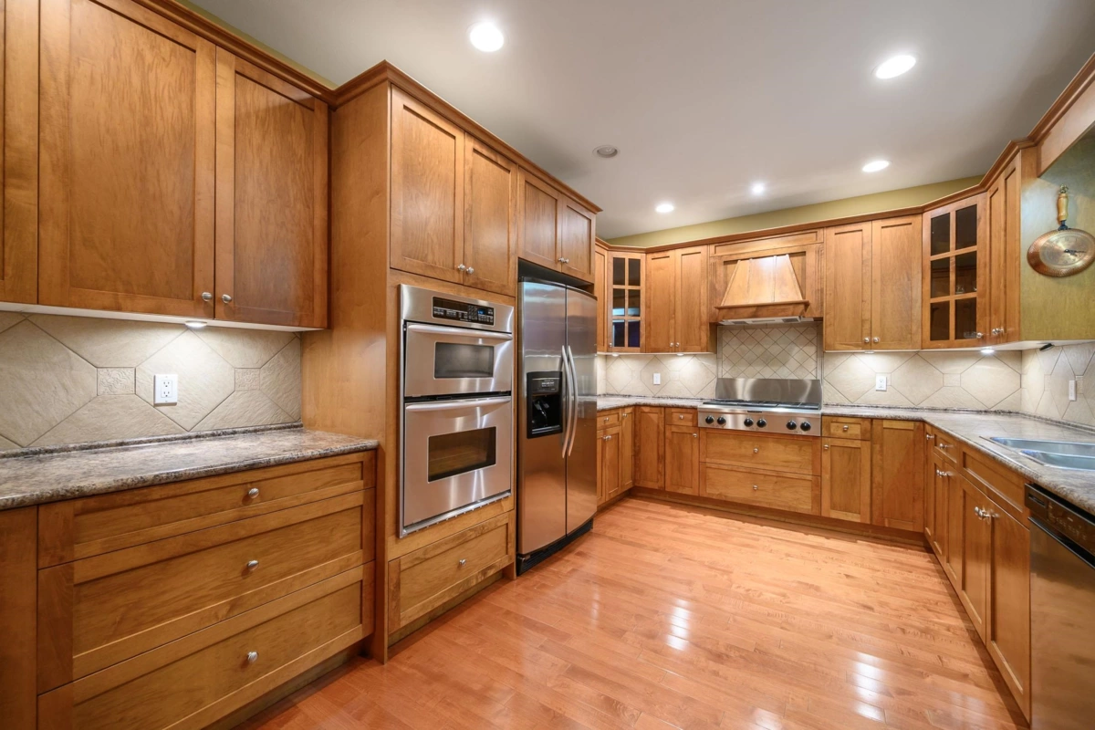 Primary Bedroom Photo of 24270 Mcclure Drive, Maple Ridge, BC