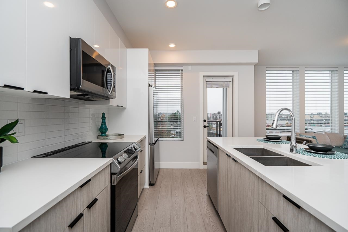 Dining Area Photo of 421 20360 Logan Avenue, Langley, BC