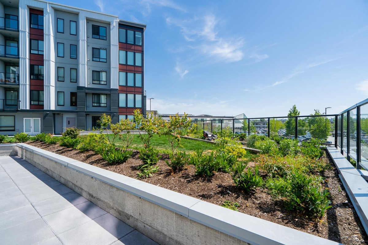 Hot Tub / Spa Photo of 421 20360 Logan Avenue, Langley, BC