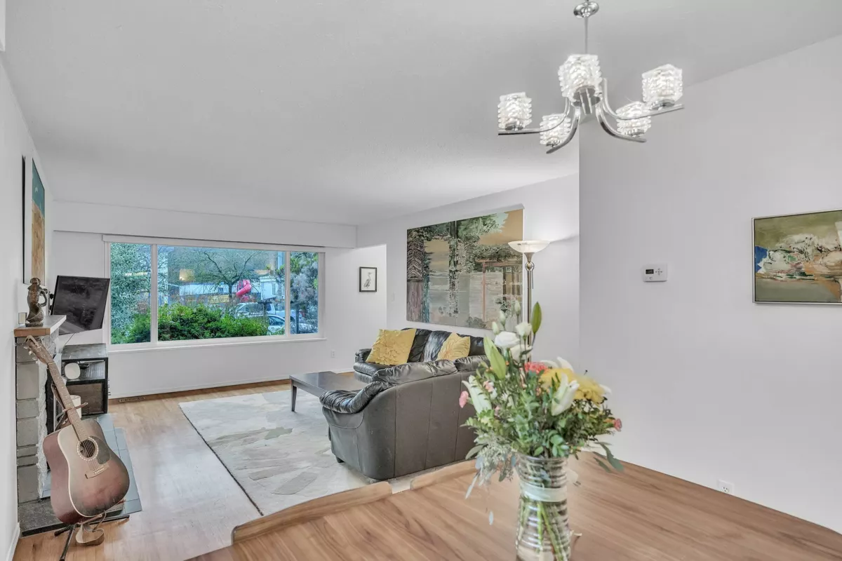 Dining Area Photo of 3296 Institute Road, North Vancouver, BC