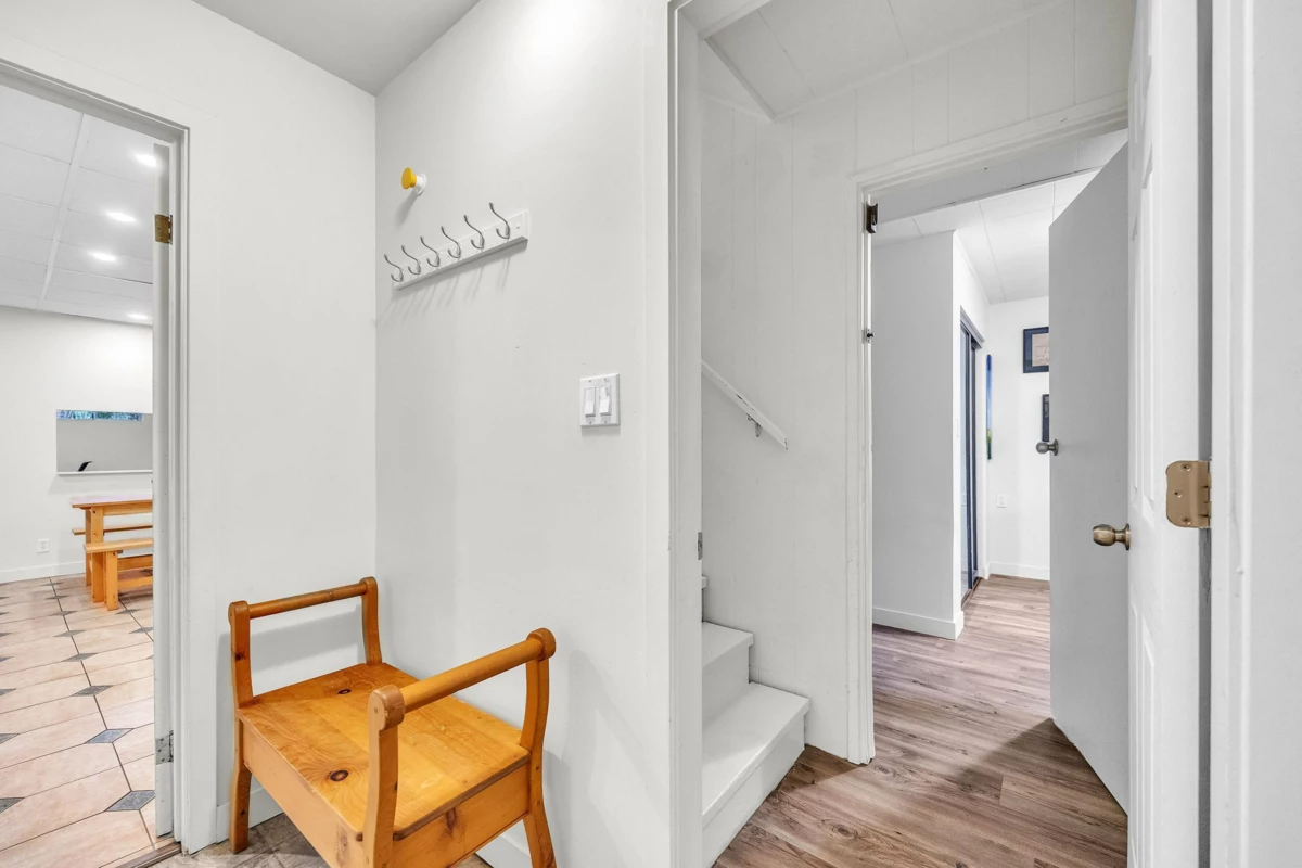 Hallway Photo of 3296 Institute Road, North Vancouver, BC