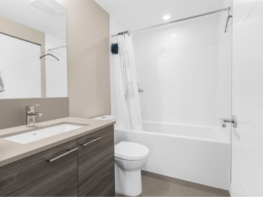 Walk-In Closet Photo of 626 13963 105 Boulevard, Surrey, BC