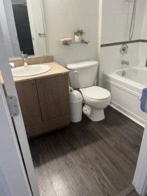 Primary Bathroom Photo of 1508 610 Granville Street, Vancouver, BC