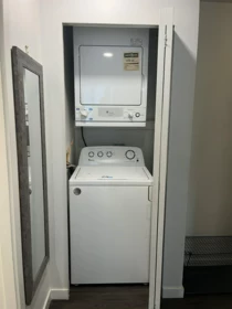 Walk-In Closet Photo of 1508 610 Granville Street, Vancouver, BC