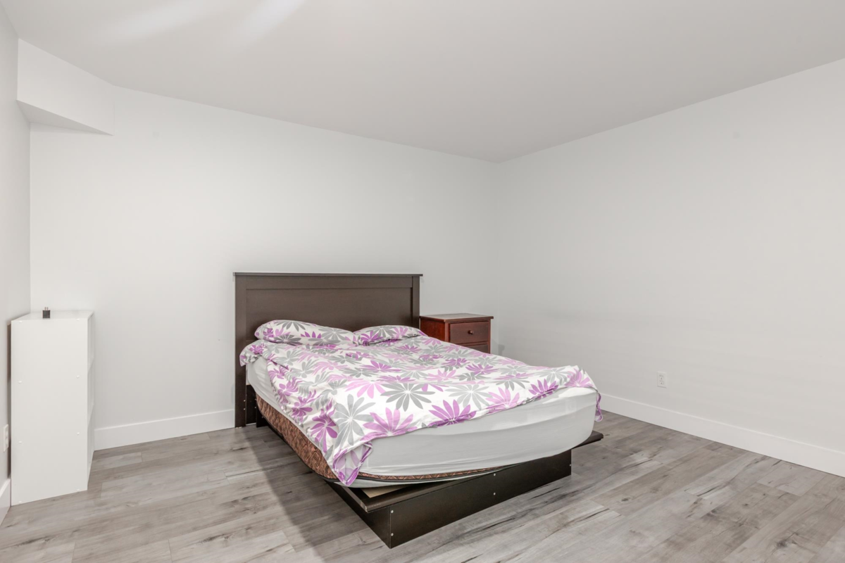 Hot Tub / Spa Photo of 11060 158b Street, Surrey, BC