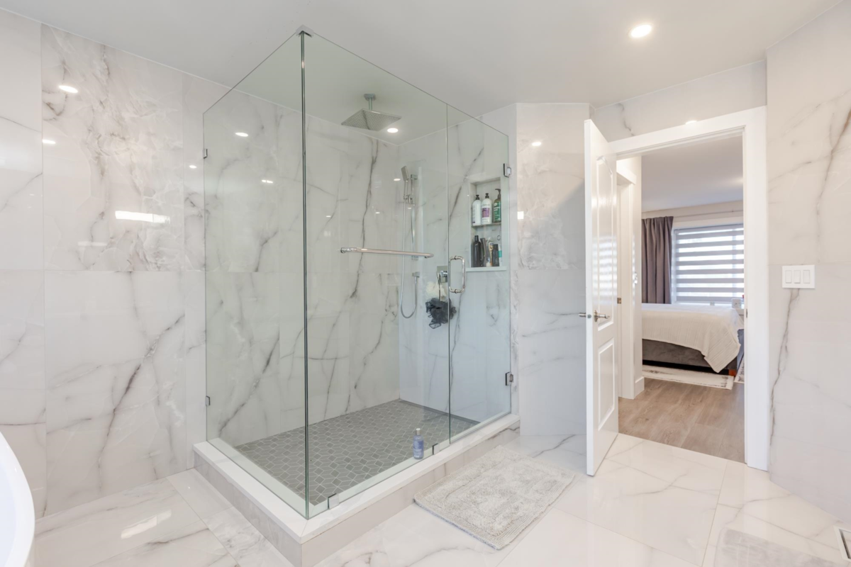 Mudroom Photo of 11060 158b Street, Surrey, BC