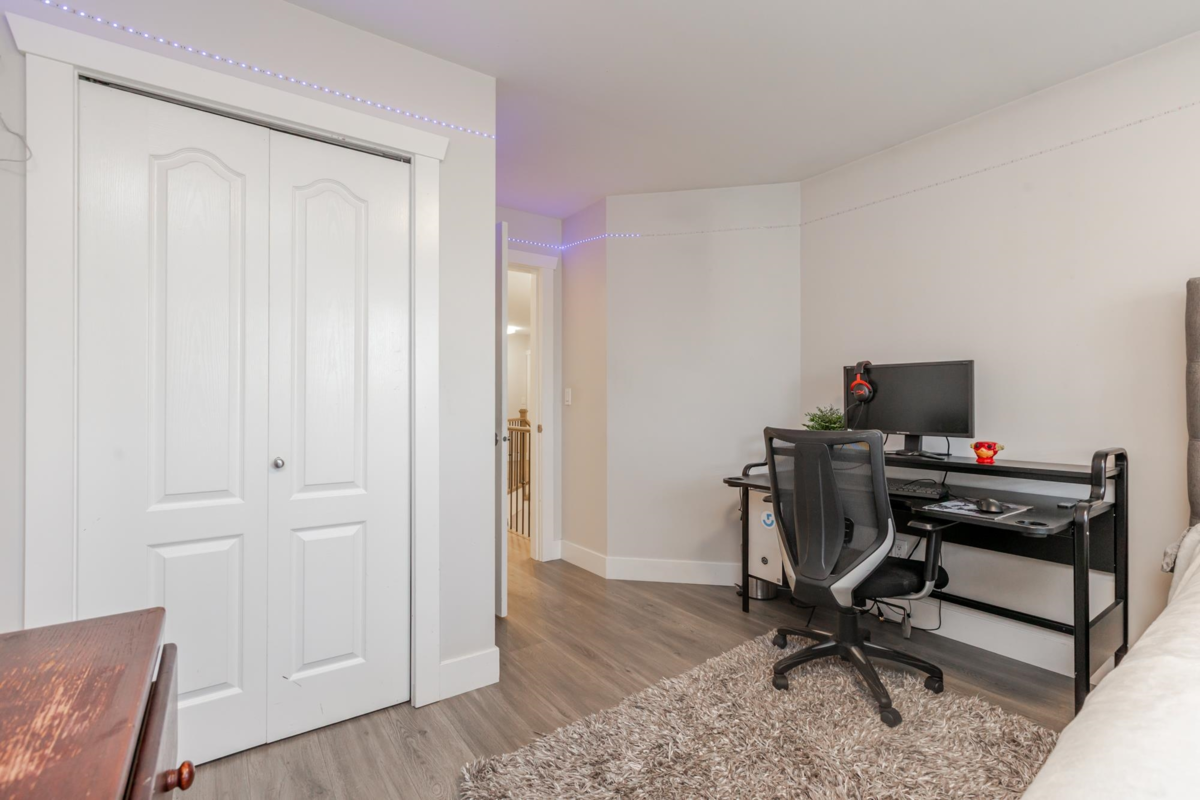 Staircase Photo of 11060 158b Street, Surrey, BC