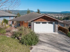 5878 Medusa Street, Sechelt, BC
