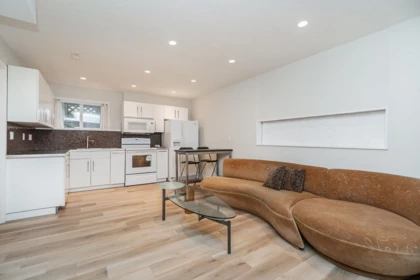 Aerial View of 3398 Plateau Boulevard, Coquitlam, BC