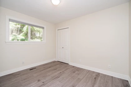 Garden / Landscaping Photo of 3398 Plateau Boulevard, Coquitlam, BC