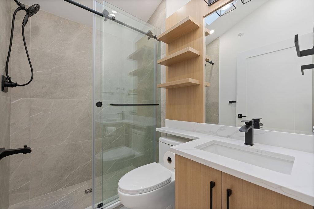 Backyard Photo of 1 1166 E 11th Avenue, Vancouver, BC