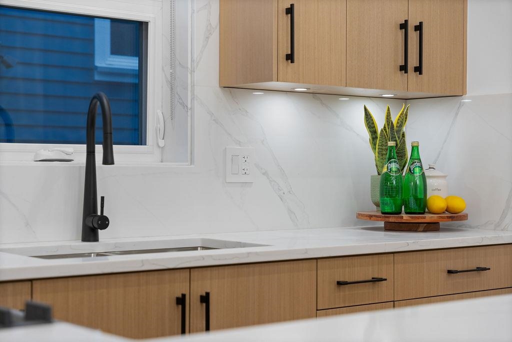 Bedroom 3 Photo of 1 1166 E 11th Avenue, Vancouver, BC