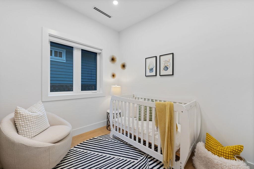 Entry Foyer Photo of 1 1166 E 11th Avenue, Vancouver, BC