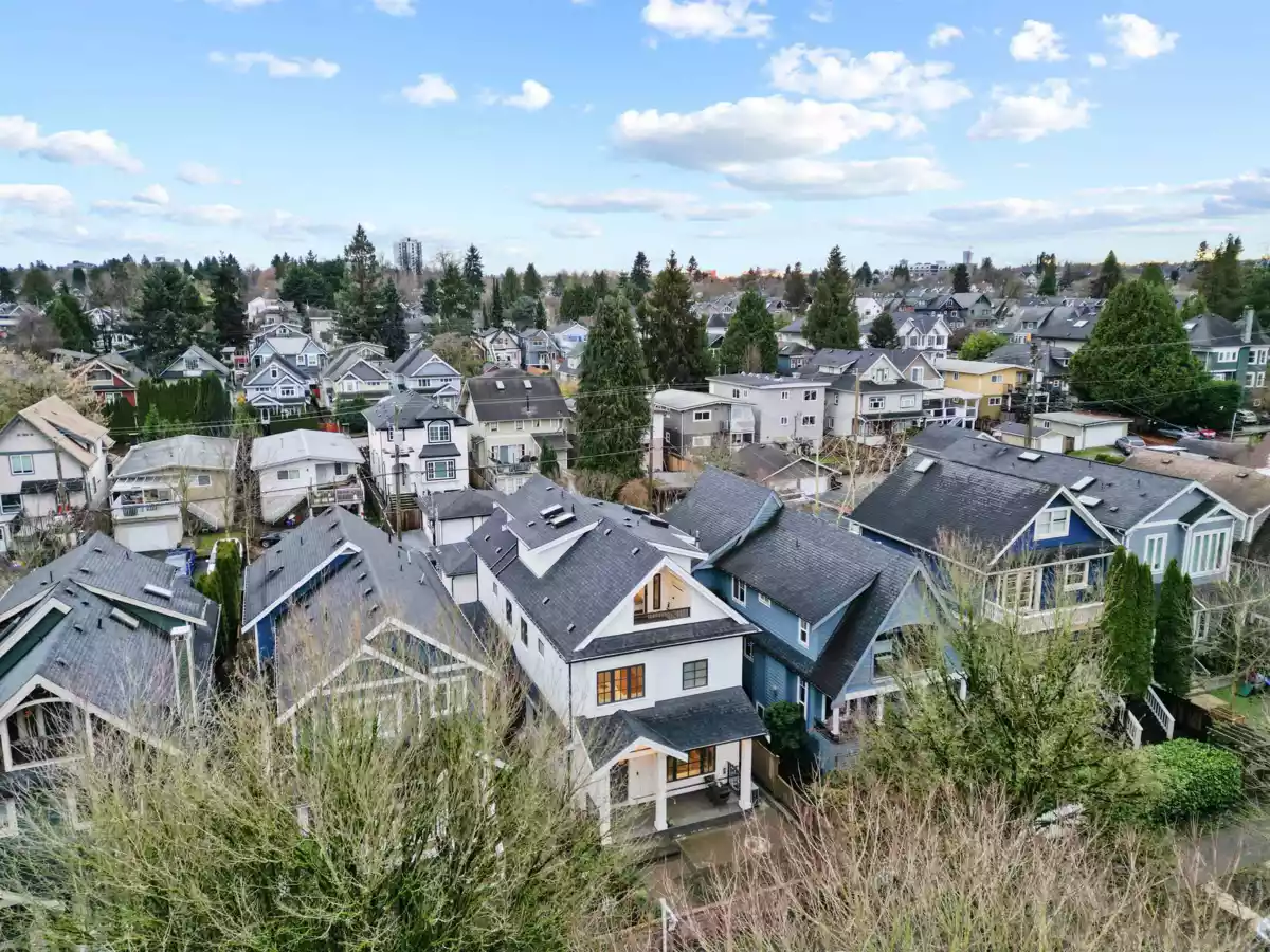 Fitness Center Photo Near 1 1166 E 11th Avenue, Vancouver, BC