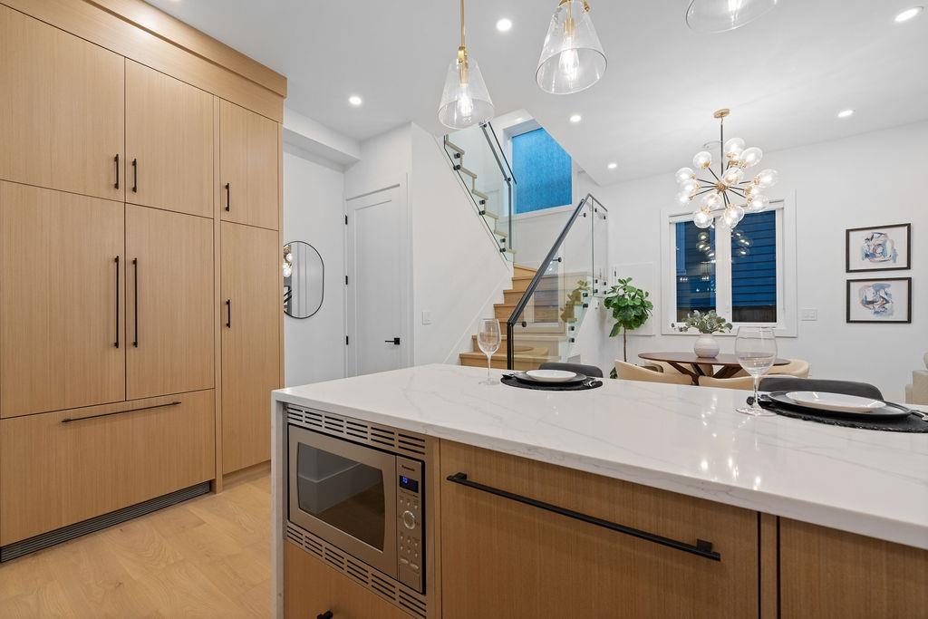 Guest Bathroom Photo of 1 1166 E 11th Avenue, Vancouver, BC