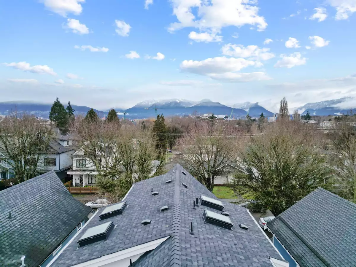 Outdoor Kitchen Photo of 1 1166 E 11th Avenue, Vancouver, BC