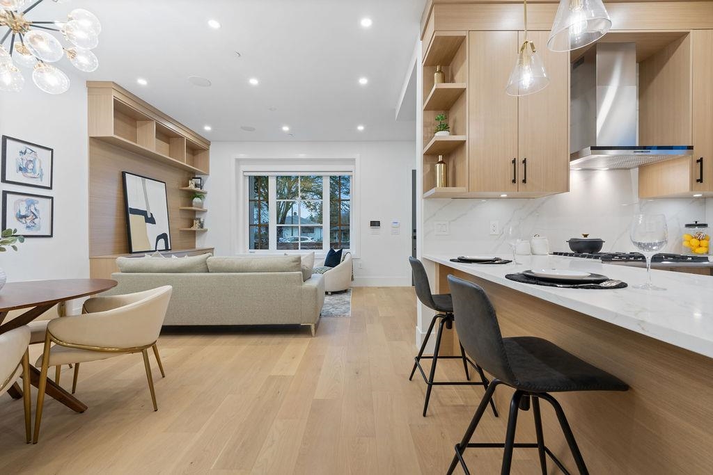 Primary Bedroom Photo of 1 1166 E 11th Avenue, Vancouver, BC