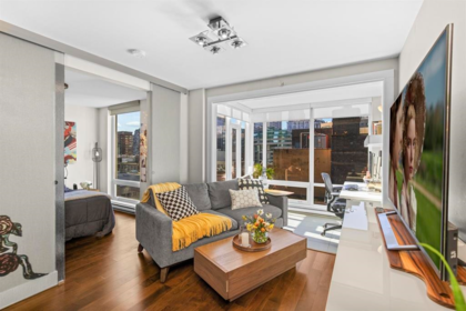 705 565 Smithe Street, Vancouver, BC, Vancouver — Apartment/Condo for sale