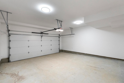 Hot Tub / Spa Photo of 35 13895 64 Avenue, Surrey, BC