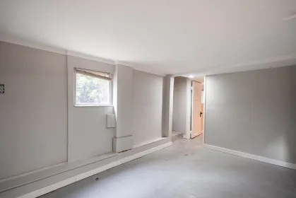 Entry Foyer Photo of 2336 Rindall Avenue, Port Coquitlam, BC