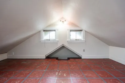 Loft / Bonus Room Photo of 2336 Rindall Avenue, Port Coquitlam, BC