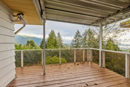Outdoor Deck Photo of 556 Ballantree Road, West Vancouver, BC