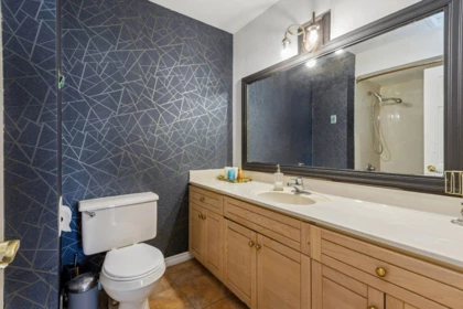 Powder Room Photo of 556 Ballantree Road, West Vancouver, BC