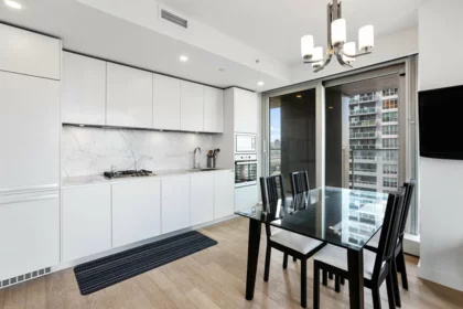 1205 1480 Howe Street, Vancouver, BC