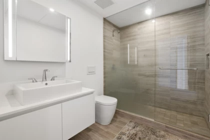 Primary Bathroom Photo of 1205 1480 Howe Street, Vancouver, BC