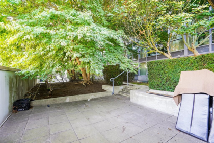 Garden / Landscaping Photo of 304 2225 Holdom Avenue, Burnaby, BC