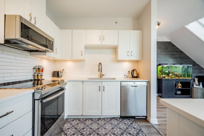 Primary Bedroom Photo of 304 2225 Holdom Avenue, Burnaby, BC