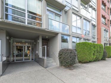 306 919 Station Street, Vancouver, BC, Strathcona — 2 bed apartment/condo for sale