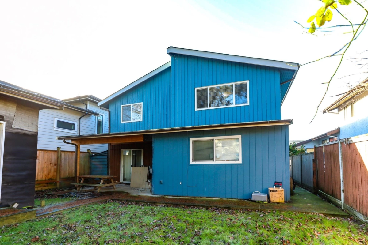 Garage Interior Photo of 11160 Barkentine Place, Richmond, BC