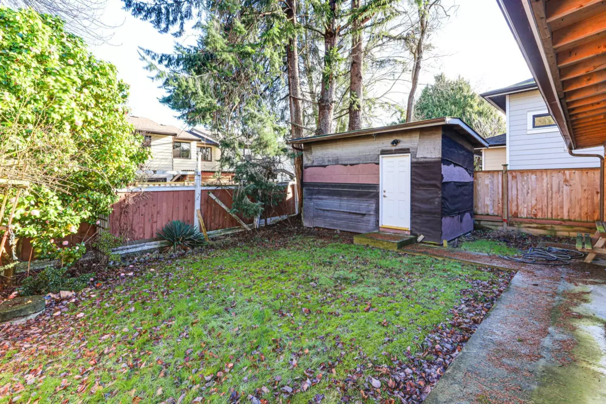 Staircase Photo of 11160 Barkentine Place, Richmond, BC