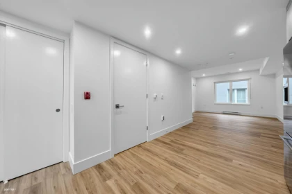 Powder Room Photo of 202 2075 E 1st Avenue, Vancouver, BC