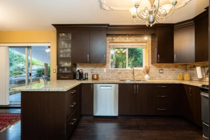 Breakfast Nook Photo of 1135 Vanier Avenue, Coquitlam, BC