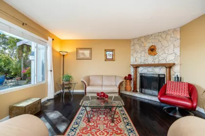 Kitchen Island Photo of 1135 Vanier Avenue, Coquitlam, BC